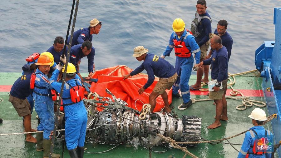 KNKT akhirnya menuntaskan investigasi dan penelitian kecelakaan Lion Air JT-610. Ada 9 penyebab kecelakaan.