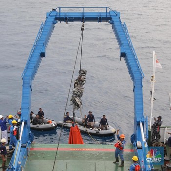 Penyelam Temukan Turbin Pesawat Lion Air JT 610 yang Jatuh