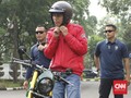 Galang Dana, Jokowi akan Lelang Motor dan Gitar di Surabaya