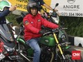 Blusukan ke Tangerang, Jokowi 'Pamer' Motor Custom Baru