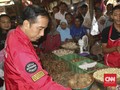Jokowi Blusukan Cek Harga Bahan Pokok ke Pasar Anyar