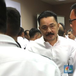 Dulu Calo Tiket, Pria Ini Sukses Jadi Bos Maskapai Murah Indonesia