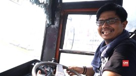 VIDEO: Menunggangi Si Raja Jalanan Ibu Kota