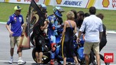 Valentino Rossi larut dalam kebahagiaan merayakan gelar juara dunia Moto2 2018 yang diraih pebalap Sky VR46 Racing Team Francesco ‘Pecco’ Bagnaia. (CNN Indonesia/Haryanto Tri Wibowo)