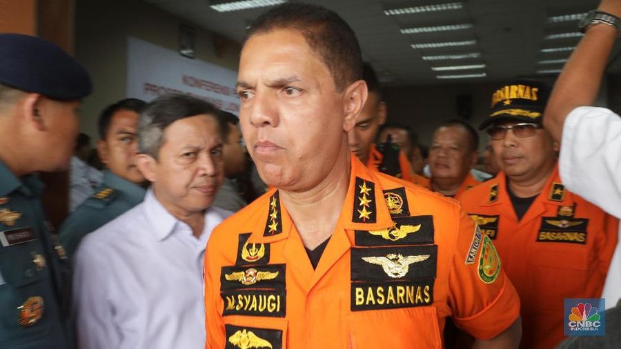 Kepala Basarnas, Menteri Perhubungan, dan Ketua KNKT bertemu keluarga korban Lion Air JT-610.
