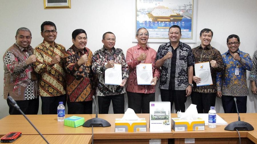 Operator pelabuhan pelat merah diharapkan semakin berkembang.