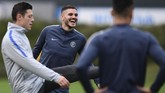 Mauro Icardi, bomber Inter Milan jadi ancaman utama bagi lini pertahanan Barcelona di laga nanti. Inter jelas bertekad membalas kekalahan di matchday sebelumnya. (Miguel MEDINA / AFP)