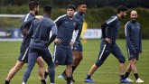 Inter Milan memasang target menang untuk menjegal langkah Barcelona ke babak 16 besar Liga Champions sekaligus menjauh dari kejaran Tottenham Hotspur dan PSV Eindhoven. (Miguel MEDINA / AFP)
