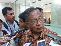 Aspal-Karet, Solusi Darmin Kerek Harga Karet