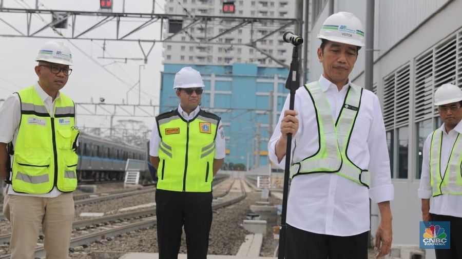 MRT Jakarta diharapkan beroperasi pada Maret 2019.