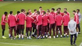 Barcelona datang ke kota Milan dengan kondisi penuh percaya diri. (REUTERS/Stefano Rellandini)