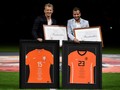 Cedera Paksa Van der Vaart Pensiun Lebih Cepat