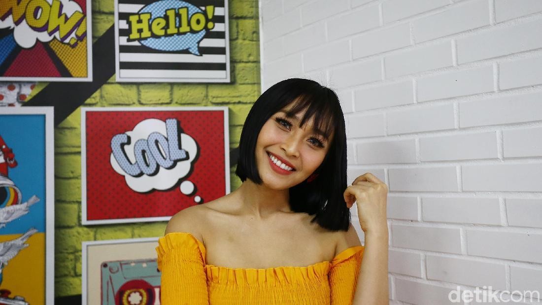 Kembalinya Rinni Wulandari Kembalinya Rinni Wulandari