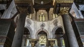 Masjid Qalawun dengan eksterior dan interior yang menawan.