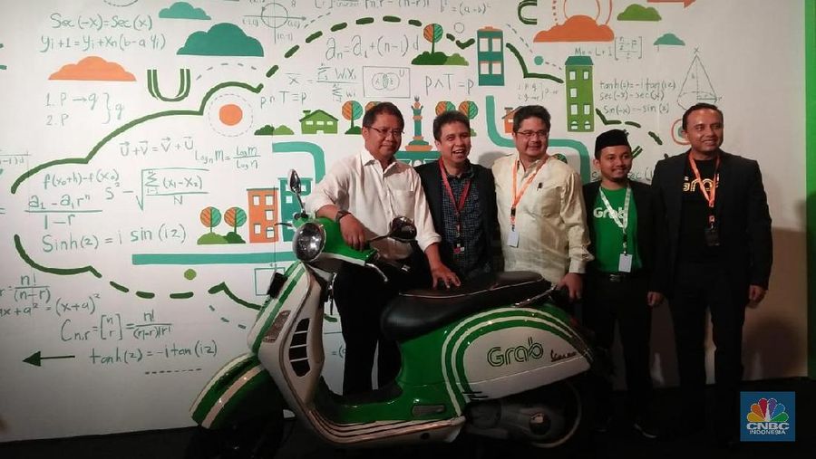 Rudiantara memprediksi pendapatan ekonomi digital di Indonesia akan menyentuh US$ 130 miliar pada 2022, atau sekitar 12% dari PDB.