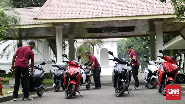 Jokowi Bakal Merilis Motor  Listrik  Gesits Januari 2019 