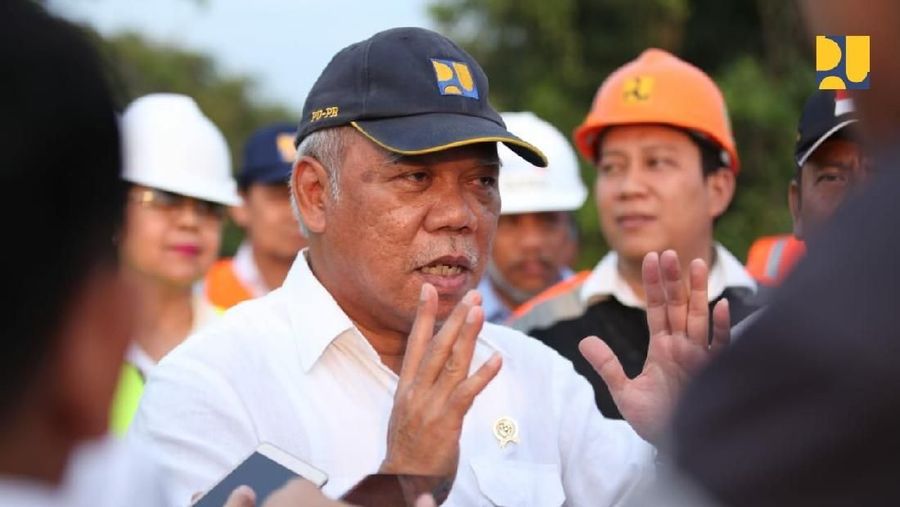 Gabungan Pelaksana Konstruksi Nasional Indonesia (Gapensi) mengklaim puluhan ribu kontraktor kecil atau tepatnya 40.000 gulung tikar