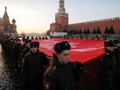 FOTO: Derap Tentara Merah Soviet Saat Parade 'Palagan Moskow'