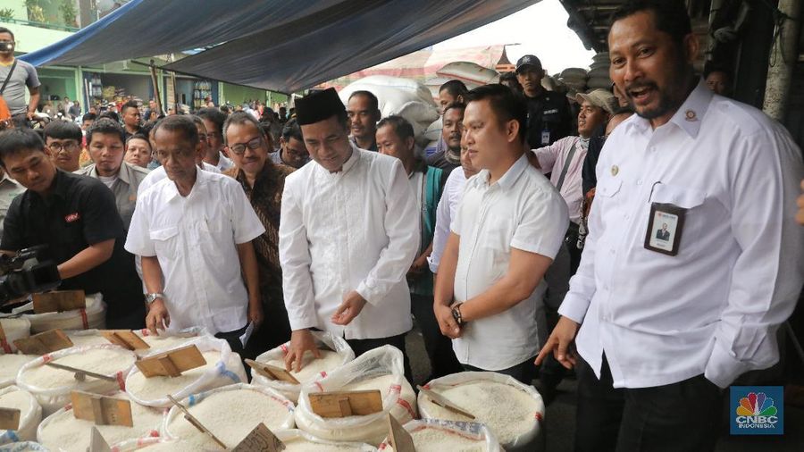 RI memutuskan impor jagung 50.000-100.000 ton.