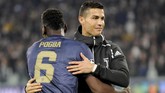Juventus masih memimpin klasemen dengan nilai sembilan poin, beda dua angka dari Manchester United yang ada di posisi kedua. (REUTERS/Massimo Pinca)