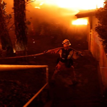 Kebakaran Hutan Hebat Landa California