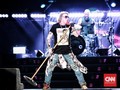 Axl Rose Ngotot Manggung Walau Sakit