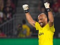Momen Menakutkan Pepe Reina: Sulit Bernapas 25 Menit