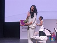 Cerita Anggun C Sasmi Soal Mengejar Karir di Luar Negeri