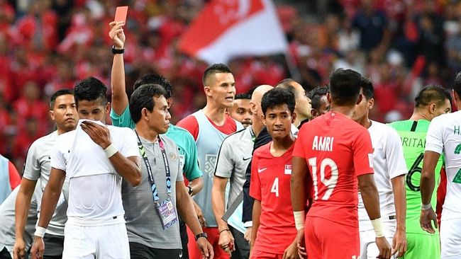 Putu Gede: Pemain Kelas Dunia Pun Pernah Kartu Merah