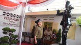Wali Kota Surabaya Tri Rismaharini meresmikan museum WR Supratman, di Jalan Mangga, Tambaksari, Surabaya, Jawa Timur, tepat pada Hari Pahlawan (10/11). (ANTARA FOTO/M Risyal Hidayat/kye.)