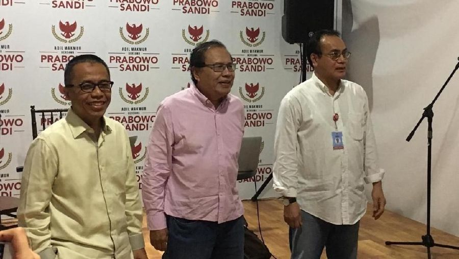 Drajad Wibowo mengatakan hal itu disebabkan oleh sejumlah kebijakan yang tidak tepat.