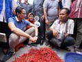 Tim Jokowi Tuding 'Drama' Sandi Bahayakan Pedagang Pasar