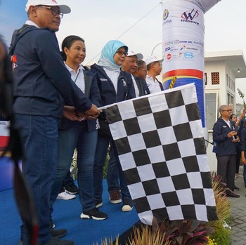 Demi SBY-JKT 9 Jam, Menteri Rini Pimpin Ekspedisi Trans Jawa