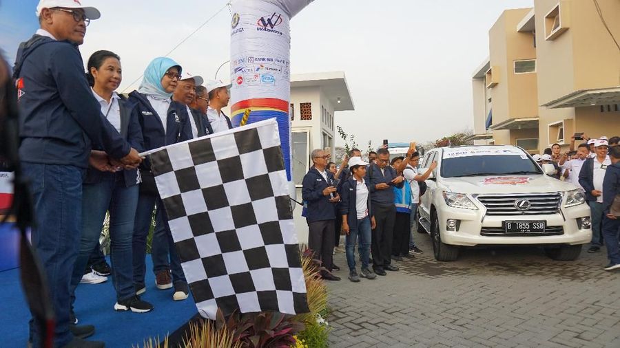 Ekspedisi ini, menempuh rute darat dari Surabaya sampai dengan Telkom Landmark Tower yang berada di Jakarta Selatan.