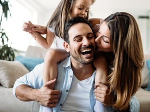 Hari Ayah dan Hari Ibu Tanggal Berapa? Cek Jadwal dan Sejarahnya!