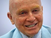 Mark Mobius: Ini Saatnya Beli Saham Pasar Negara Berkembang