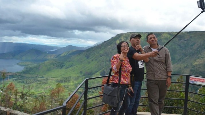 Wisata Tele Geopark Danau Toba (Biro pers kementerian PUPR)