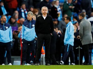 Canda Mourinho soal Sanksi Man City: Semoga Saya Masih Hidup