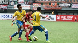 Imbangi Barito, Persela ke Perempat Final Piala Presiden
