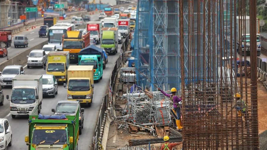 Proyek tersebut sudah tahap pemasangan boks girder yang diperkirakan pengerjaan berlangsung bertahap hingga Desember 2018.