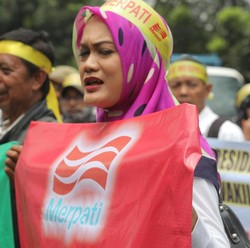 Aturan Terbaru Jokowi: Pesangon PHK Maksimal 9X Gaji