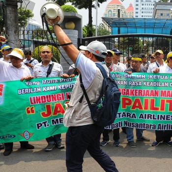 Mantan Karyawan Demo di Kemenkeu, Tuntut Merpati Dihidupkan!
