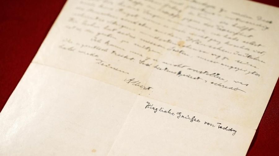 Sebuah surat tahun 1922 di mana Albert Einstein menceritakan ketakutannya akan munculnya anti-Semitisme di Jerman