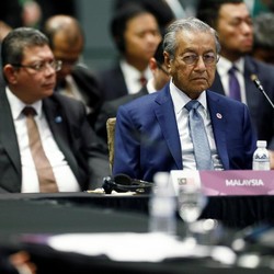 Mahathir Tak Ragu Serahkan Kepemimpinan ke Anwar Ibrahim