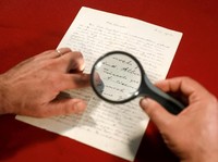 Di Balik Terjualnya 'Surat Tuhan' Einstein Senilai Rp 41 M
