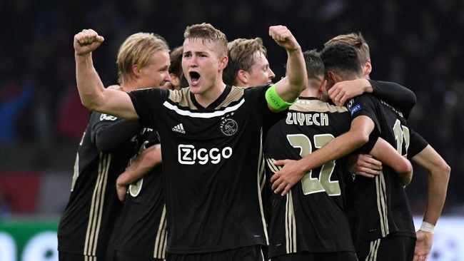 Van Dijk Senang Jika Rekor Bek Termahal Dipecahkan De Ligt