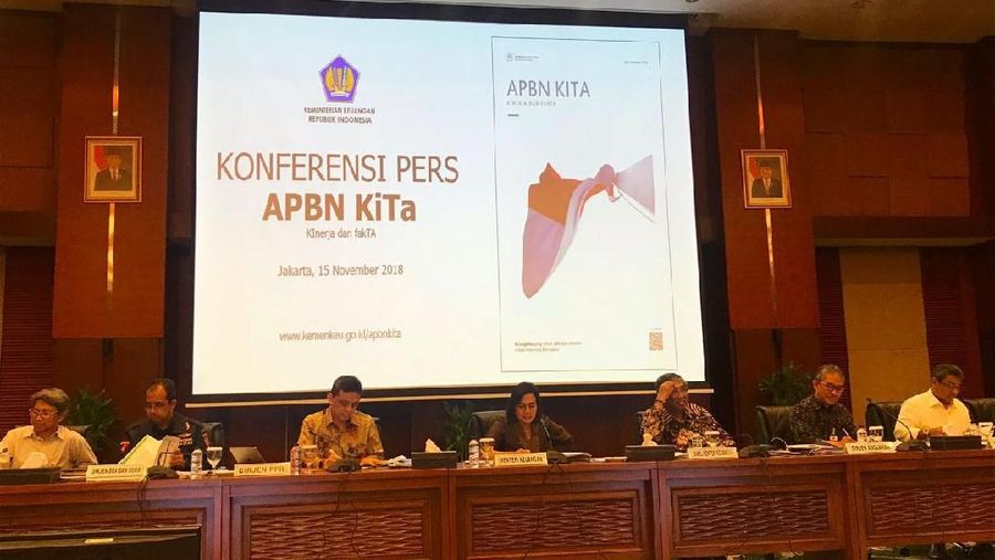 Menteri Keuangan Sri Mulyani menyampaikan realisasi APBN hingga Oktober 2018 pada konferensi pers APBN KiTA hari ini Kamis (15/11/2018).