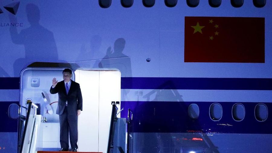 Presiden China Xi Jinping adalah pemimpin dunia pertama yang tiba di Port Moresby untuk forum Kerja Sama Ekonomi Asia-Pasifik (APEC).