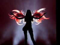 Alasan Victoria's Secret Fashion Show Kembali usai Hiatus 6 Tahun