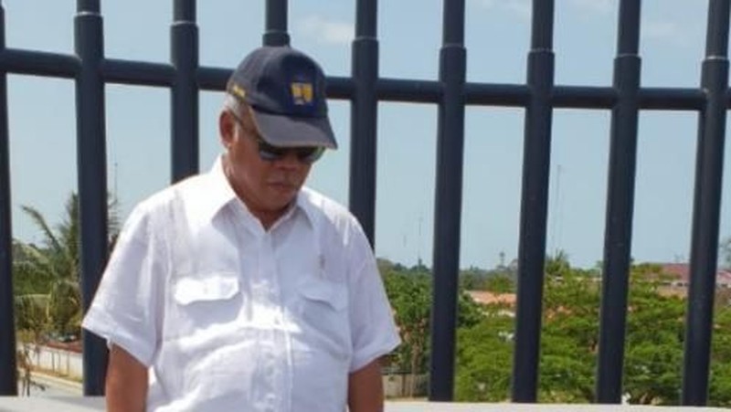 Gagasan pembangunan monumen ini merupakan bagian dari Gerakan Ayo Kerja.